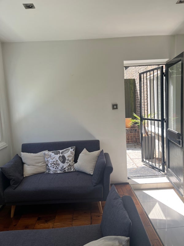 Room Camden Road in Greater London