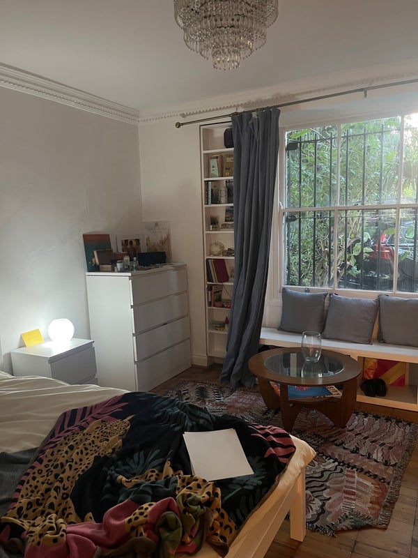 Room Camden Road in Greater London