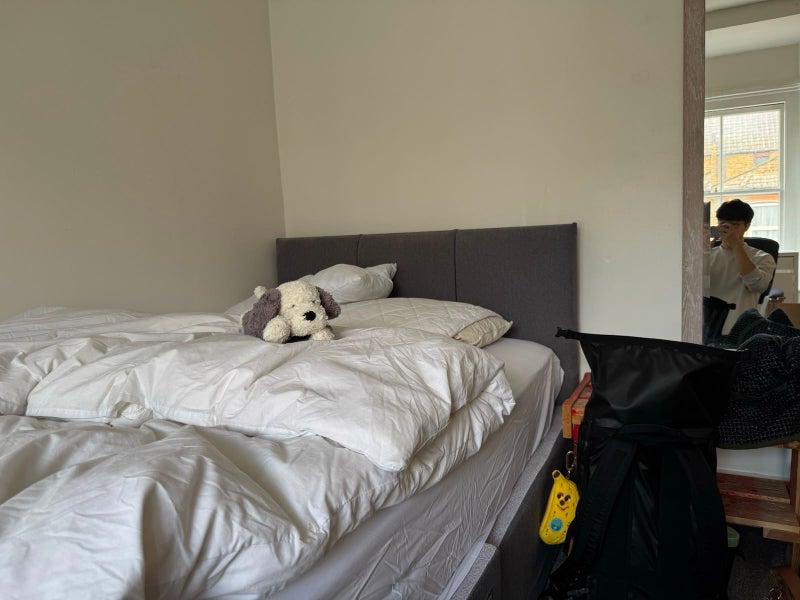 Room Mildenhall Road in Greater London
