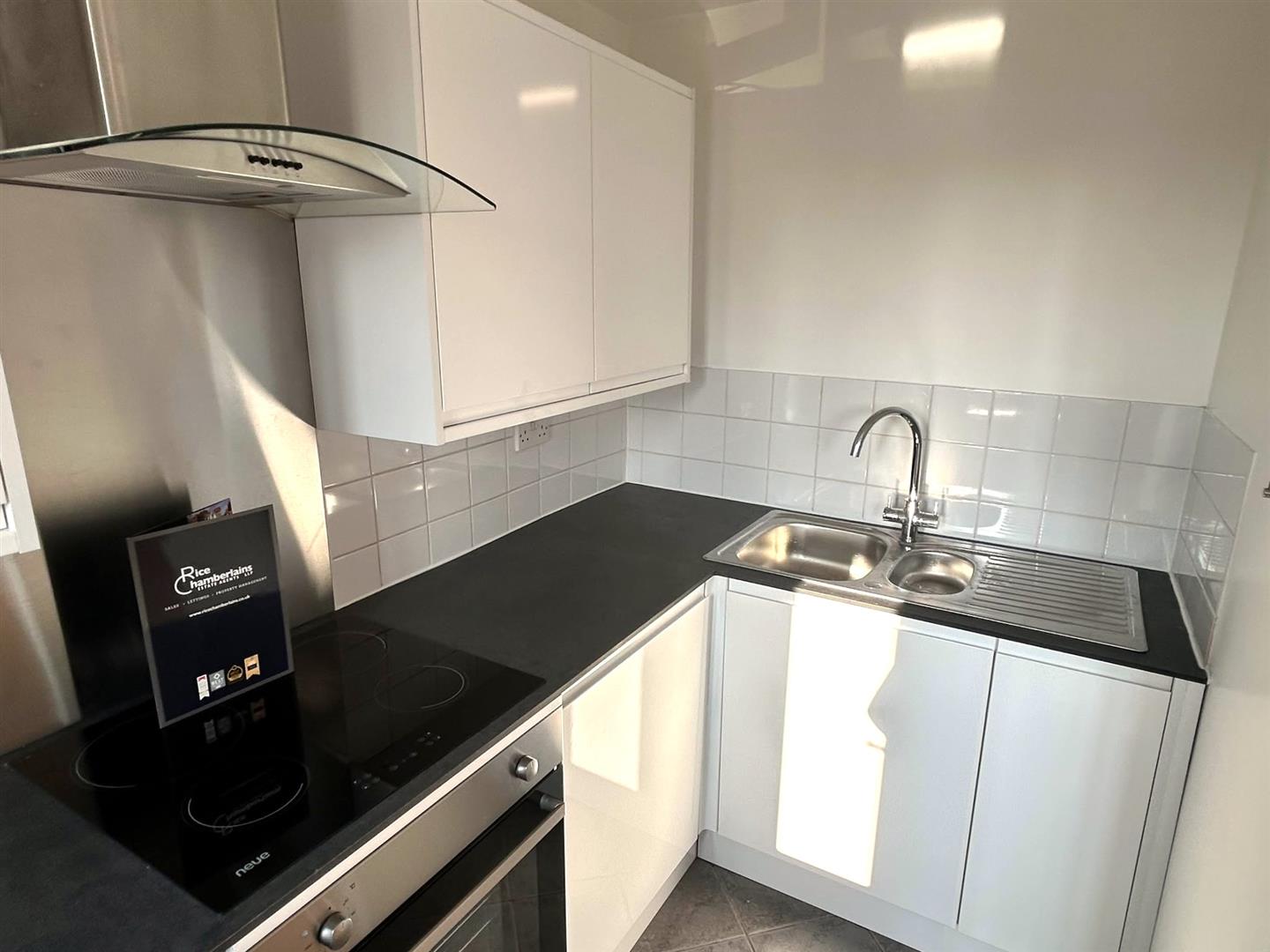 Flat Hawkes Close in Birmingham