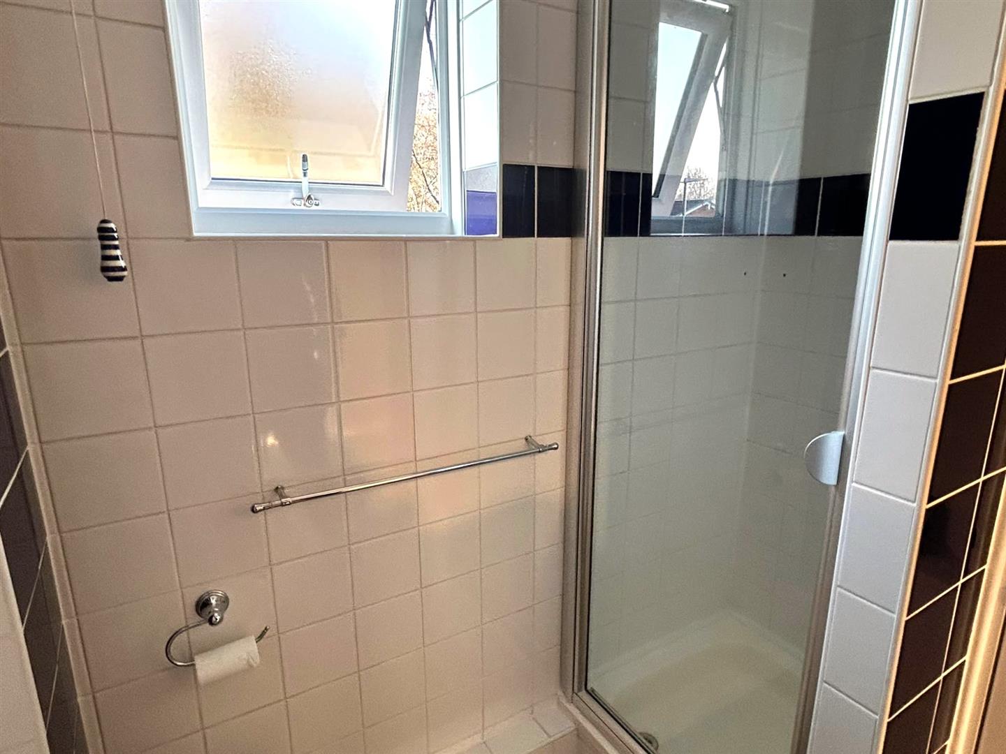 Flat Hawkes Close in Birmingham
