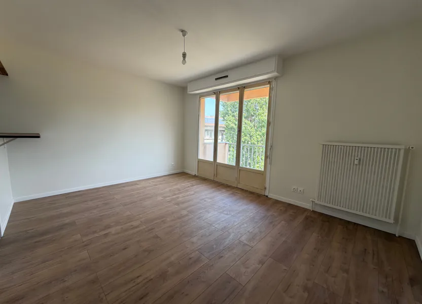 Flat Rue de Lattre de Tassigny in La Mulatière