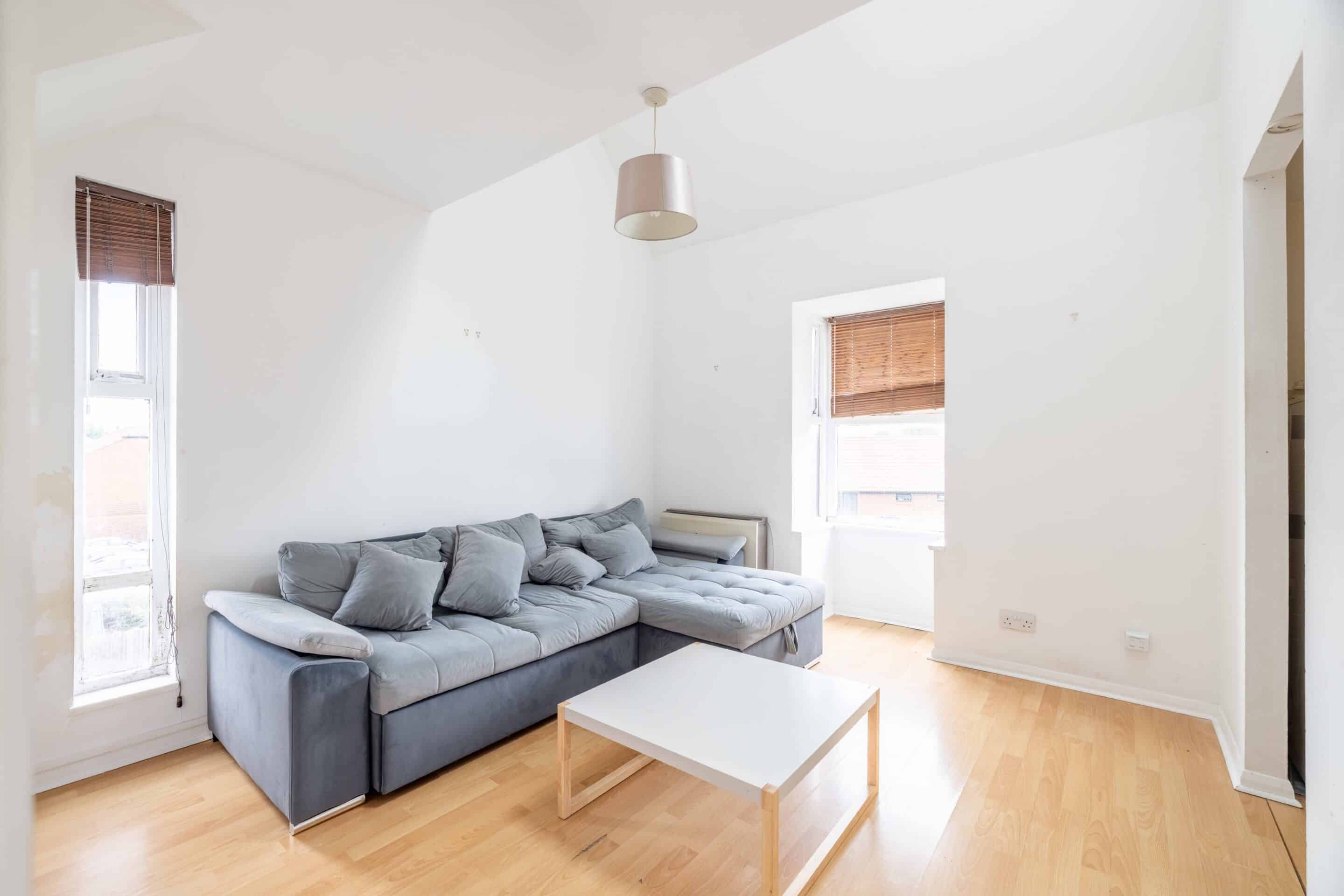 Flat Cobb Close in Datchet