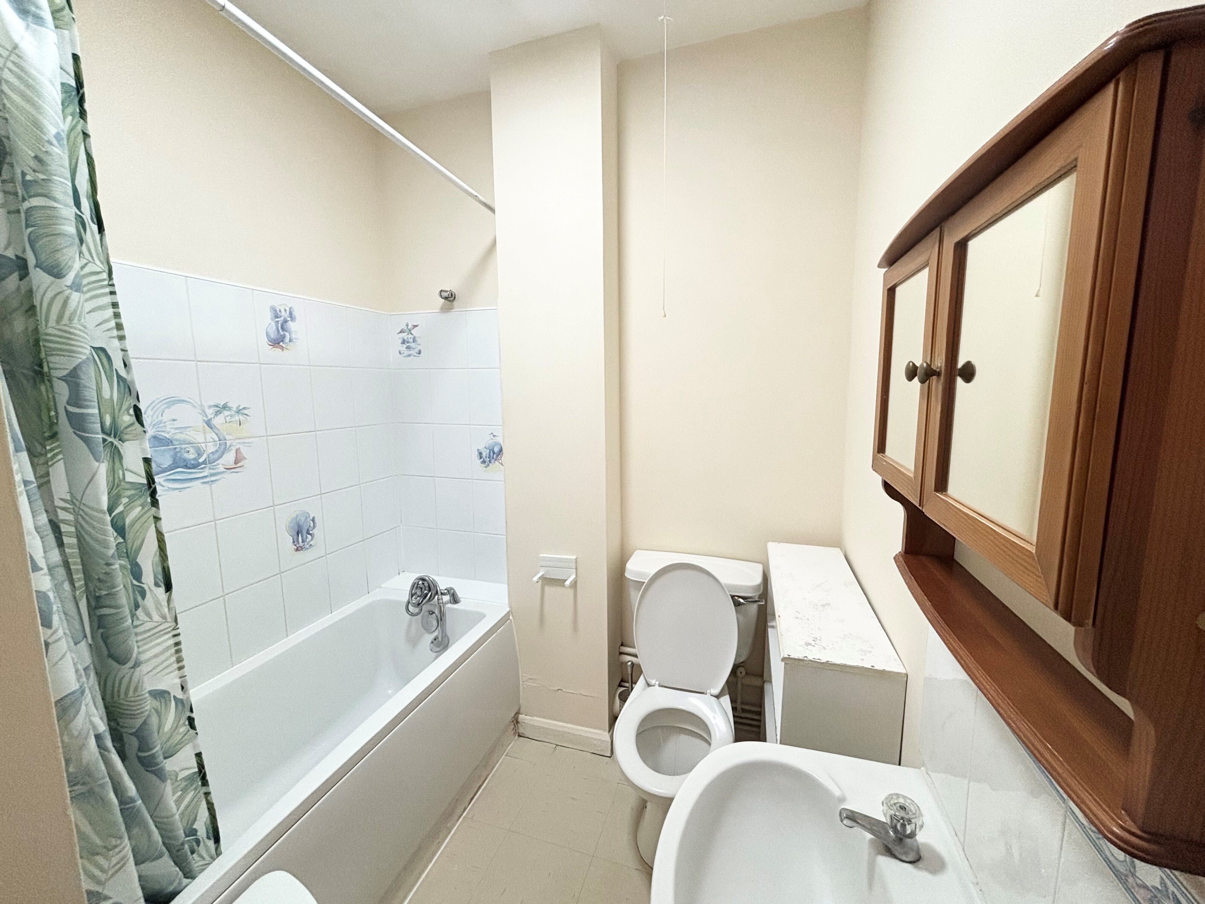 Flat Dulverton Drive in Milton Keynes