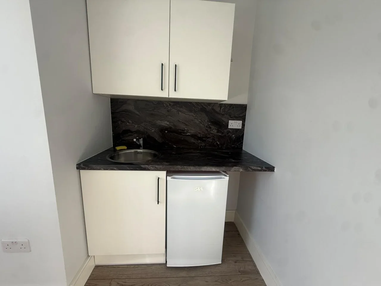 Room Uxbridge Road in Greater London