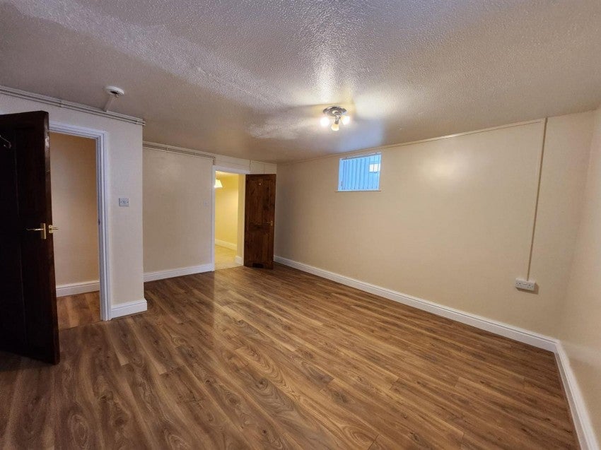 Flat Mariners Square in Haverfordwest
