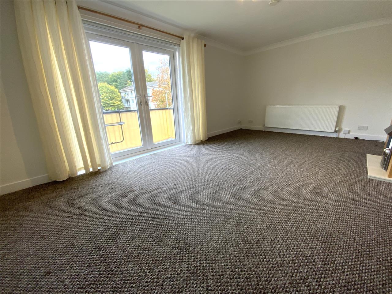 Flat West Mains Road in East Kilbride