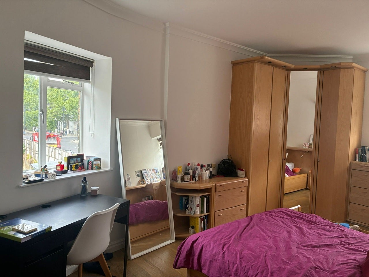 Flat Harrington Road in Greater London