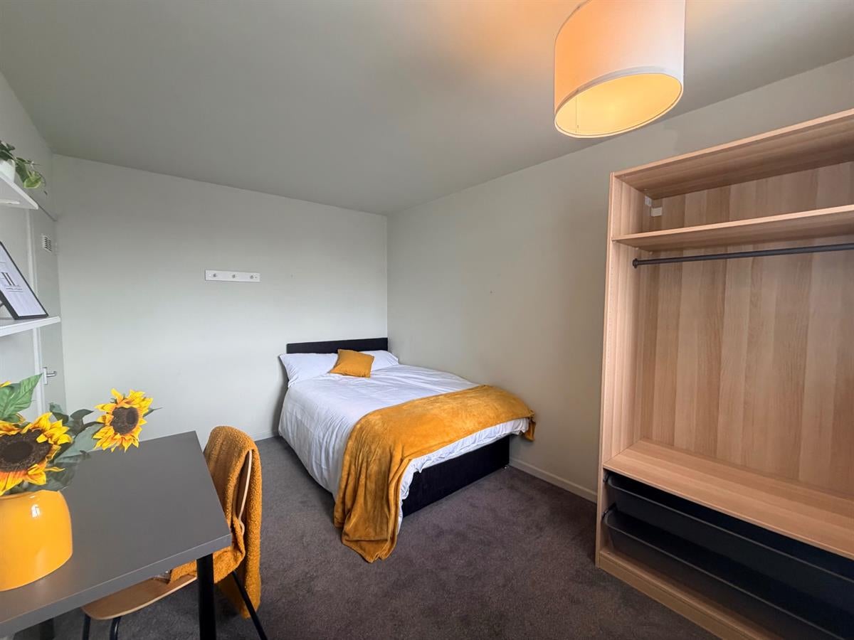 Flat Sycamore Court in Nottingham