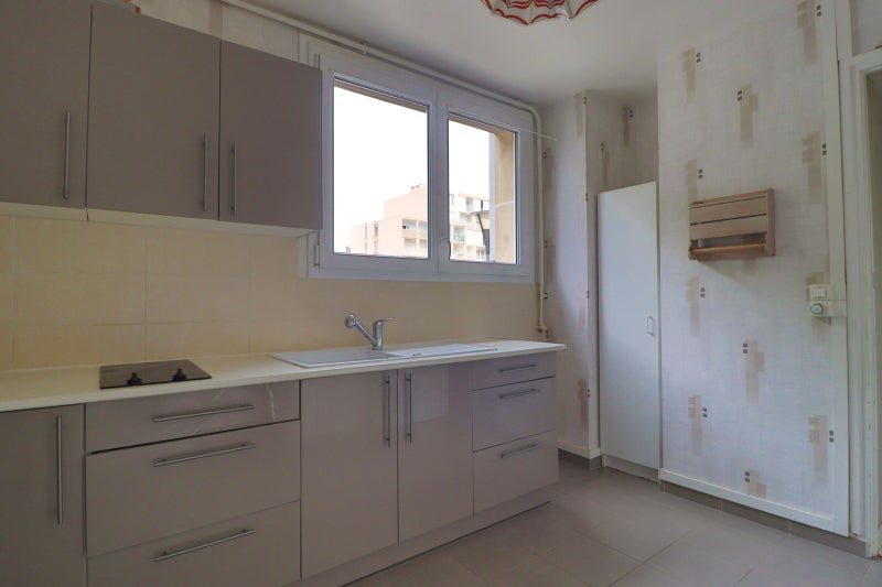 Appartement Rue Jacques Bachot à Troyes