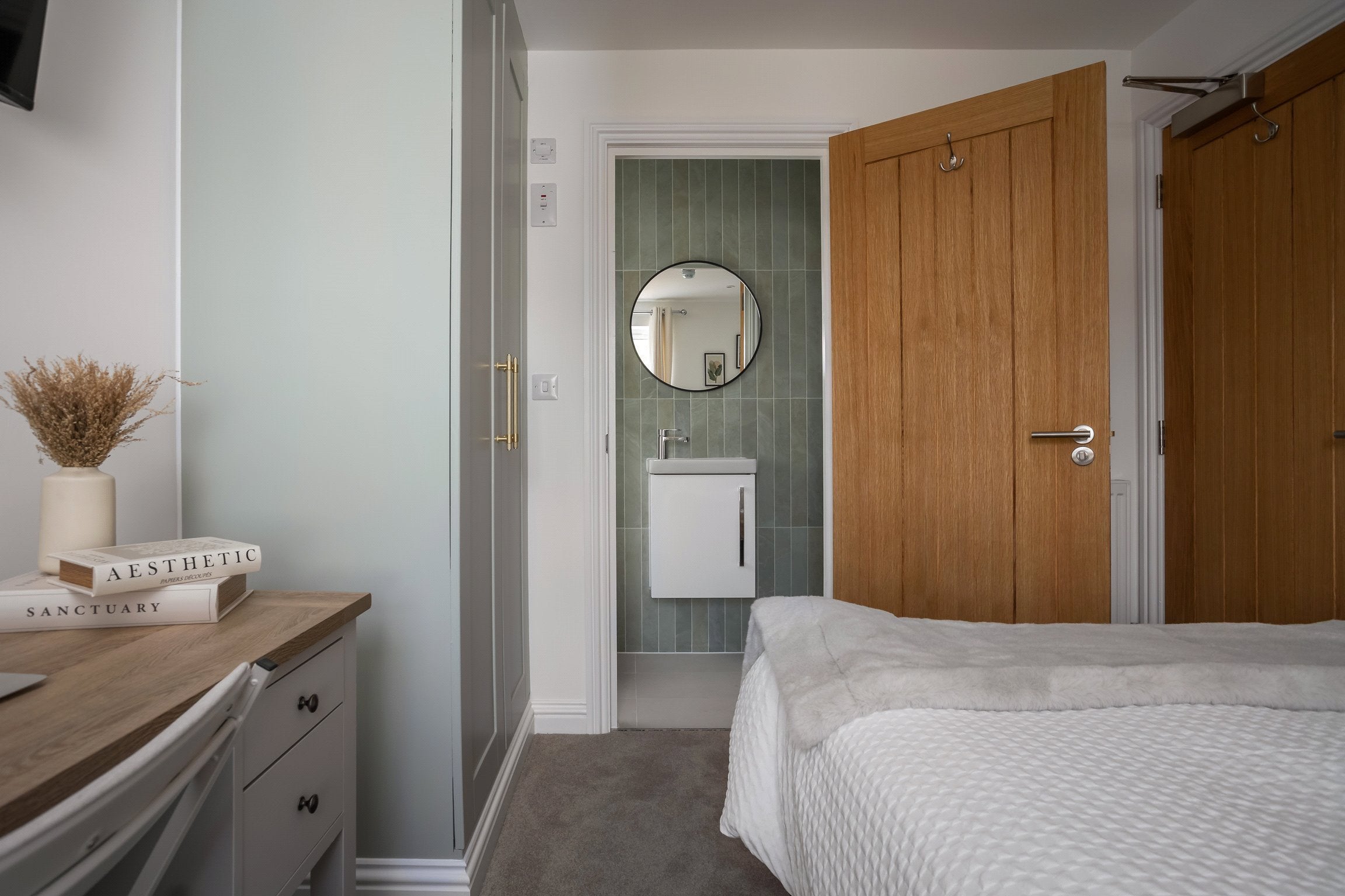 Room Clegram Road in Gloucester