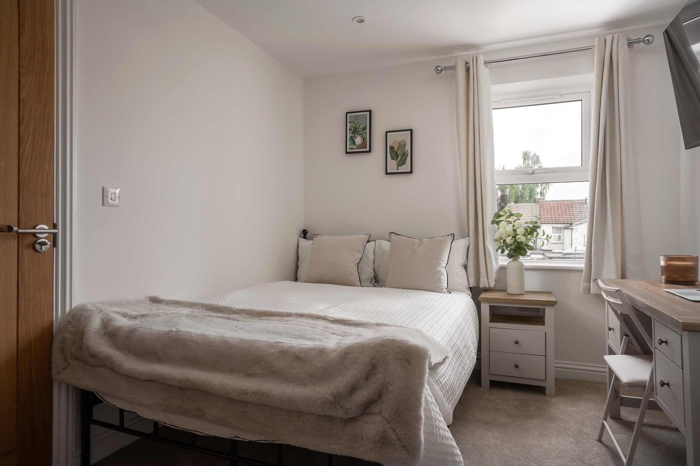 Room Clegram Road in Gloucester