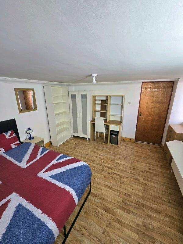 Room Chudleigh Street in Greater London