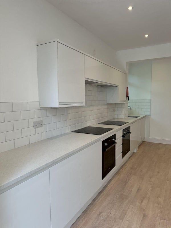 Room Clifton Road in Manchester