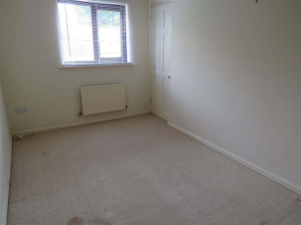 Flat Vienna Grove in Milton Keynes