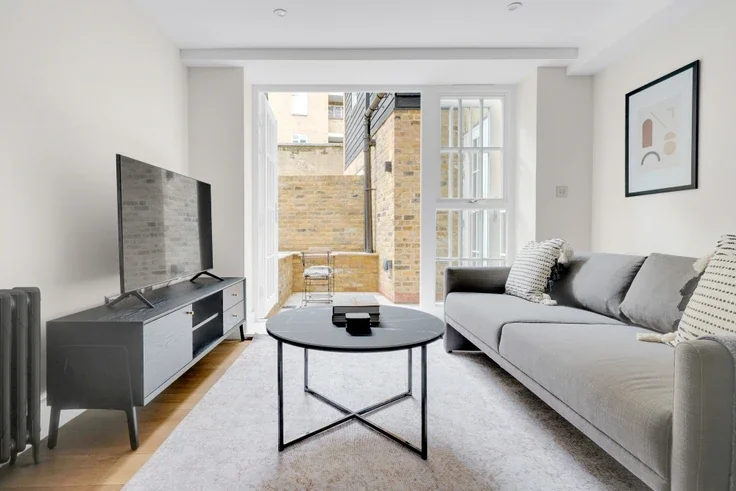 Flat Lower Marsh in Greater London