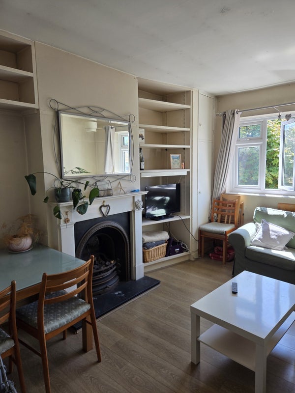 Room Honeywell Road in Greater London