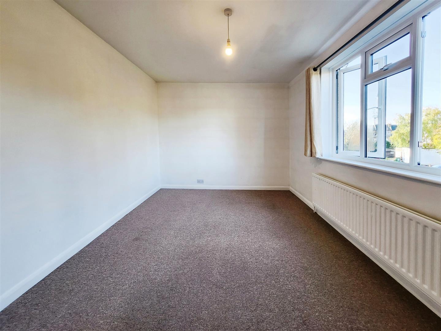 Flat Pepys Road in Greater London
