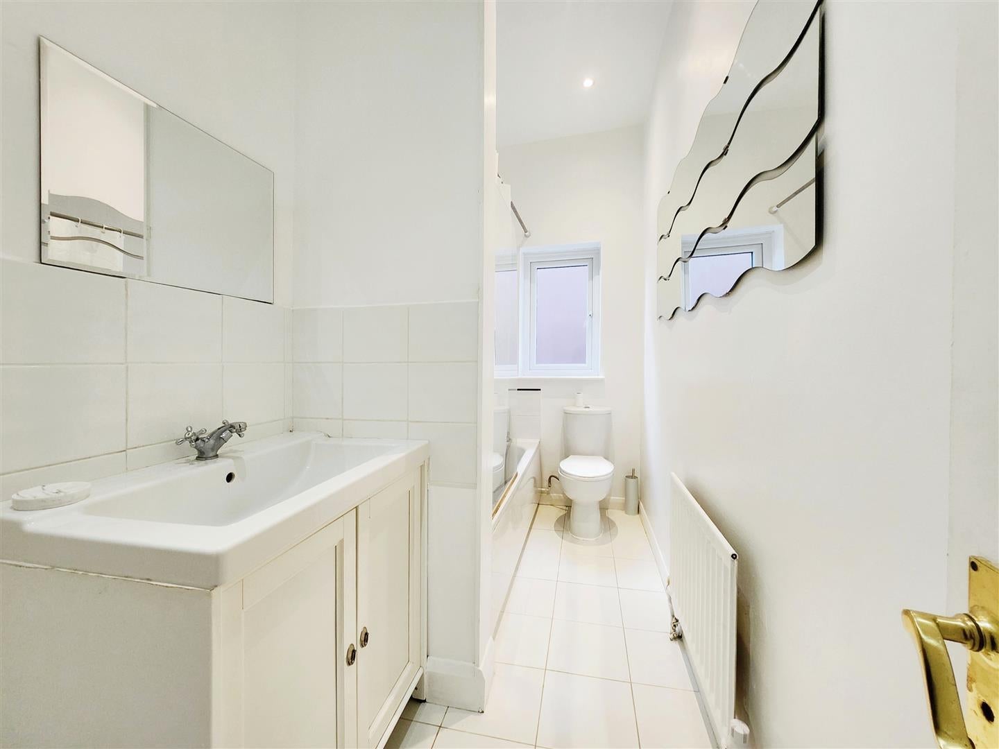 Flat Pepys Road in Greater London