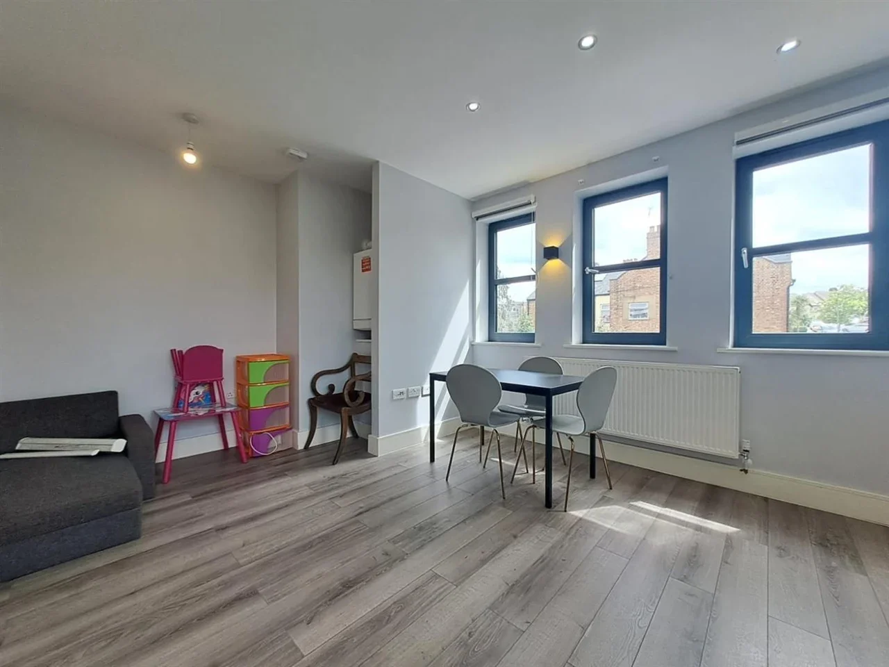 Flat Welbeck Road in Greater London