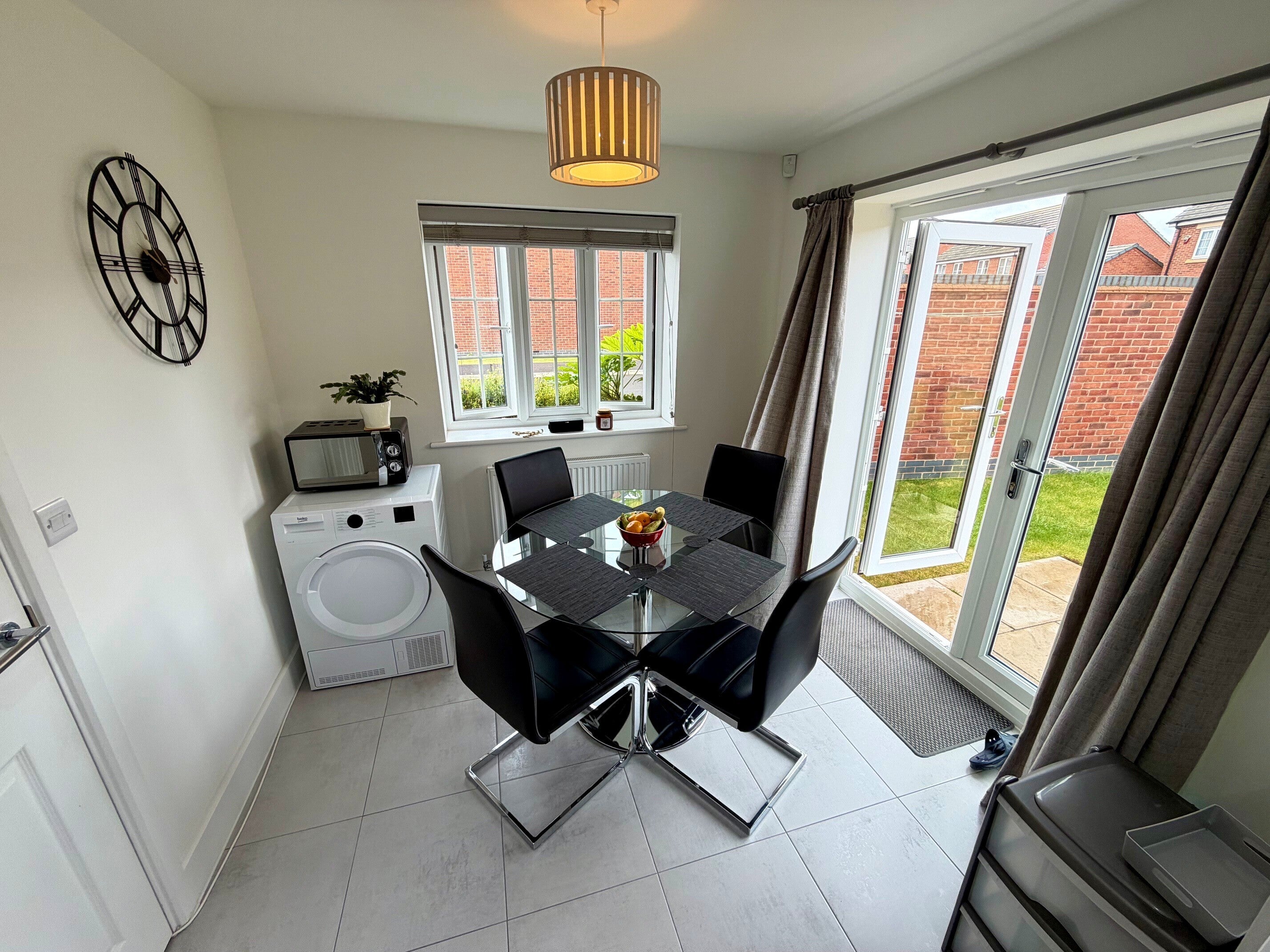 House Lovett Crescent in Charnwood