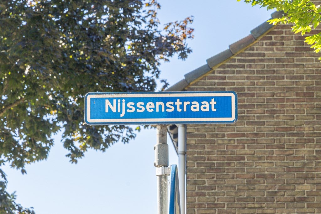 Tussenwoning te koop: Nijssenstraat 3, Geleen