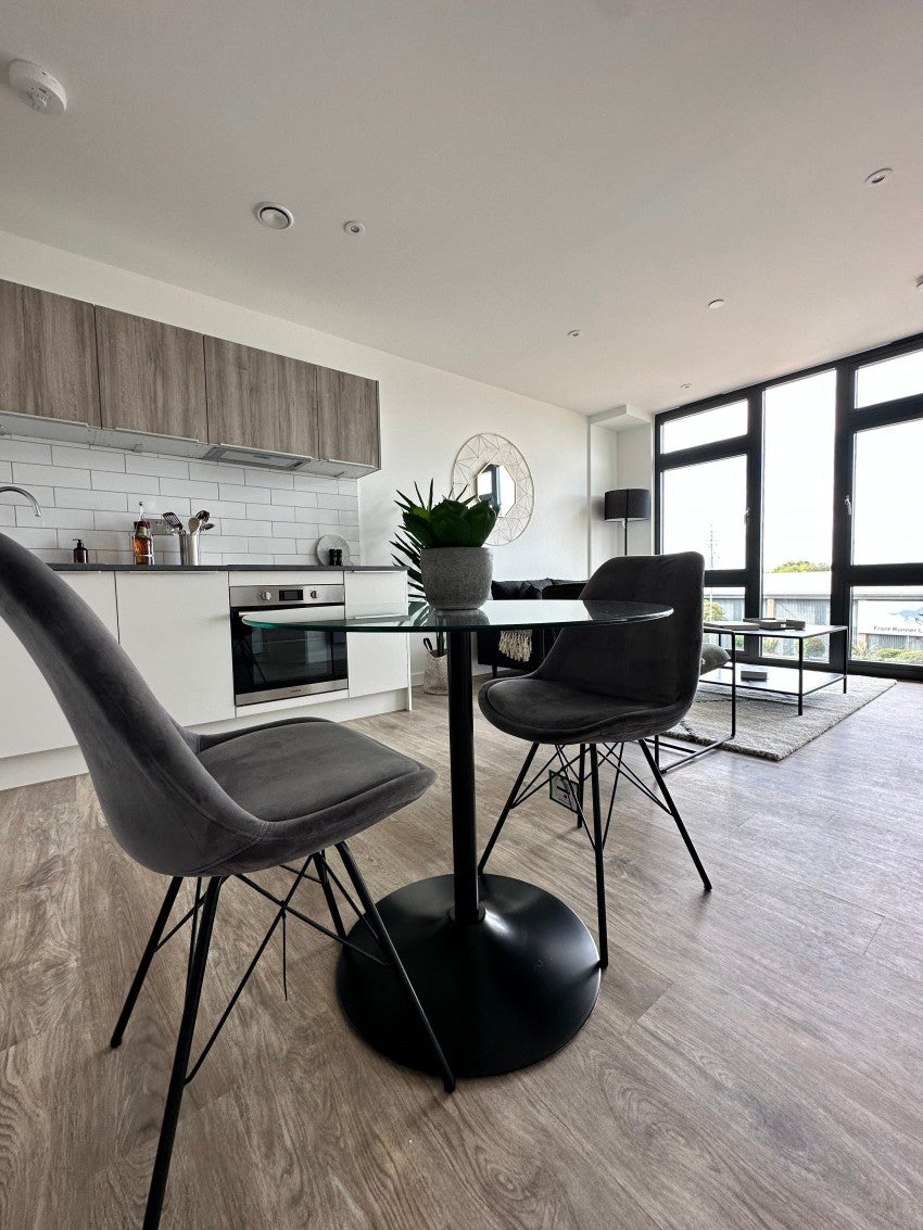 Flat London Road in Borough of Spelthorne
