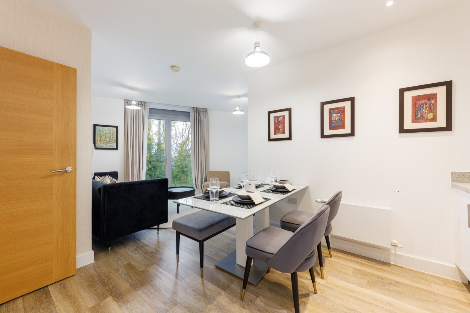 Flat Plaza Gardens in Greater London