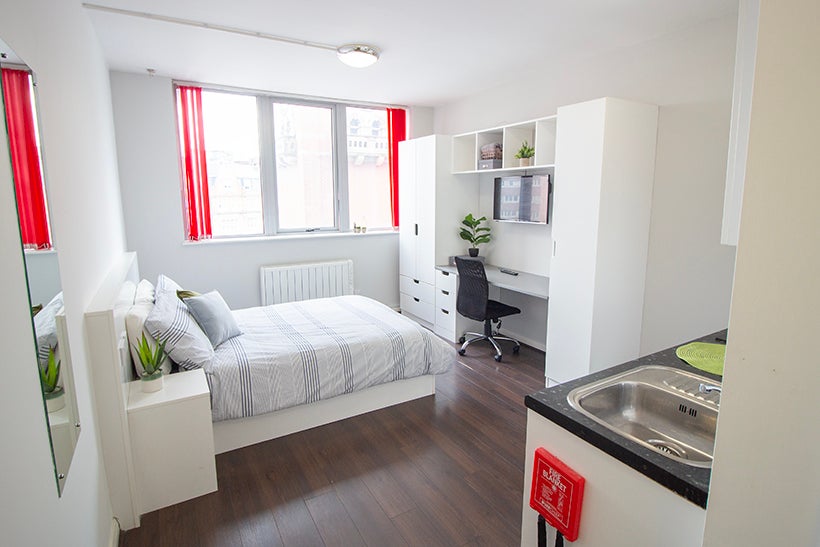Room Milton Street in Nottingham