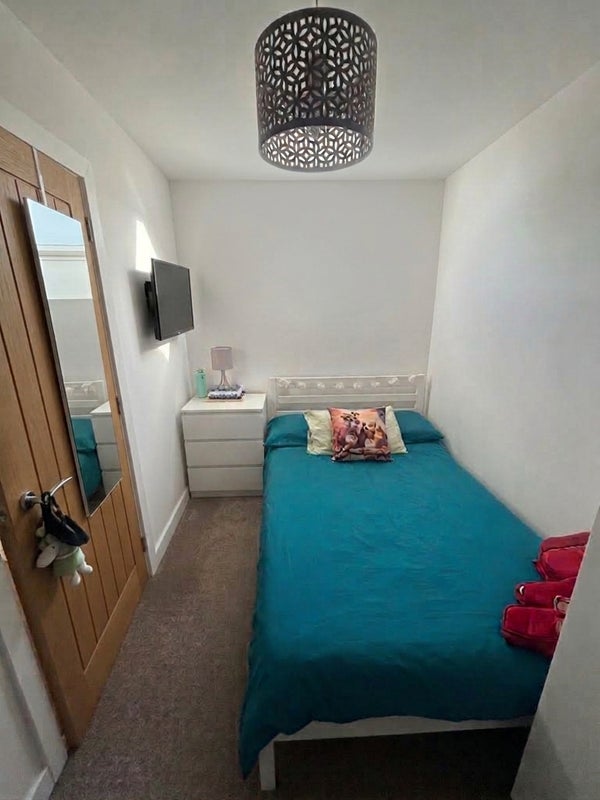Room Botteville Gardens in Birmingham