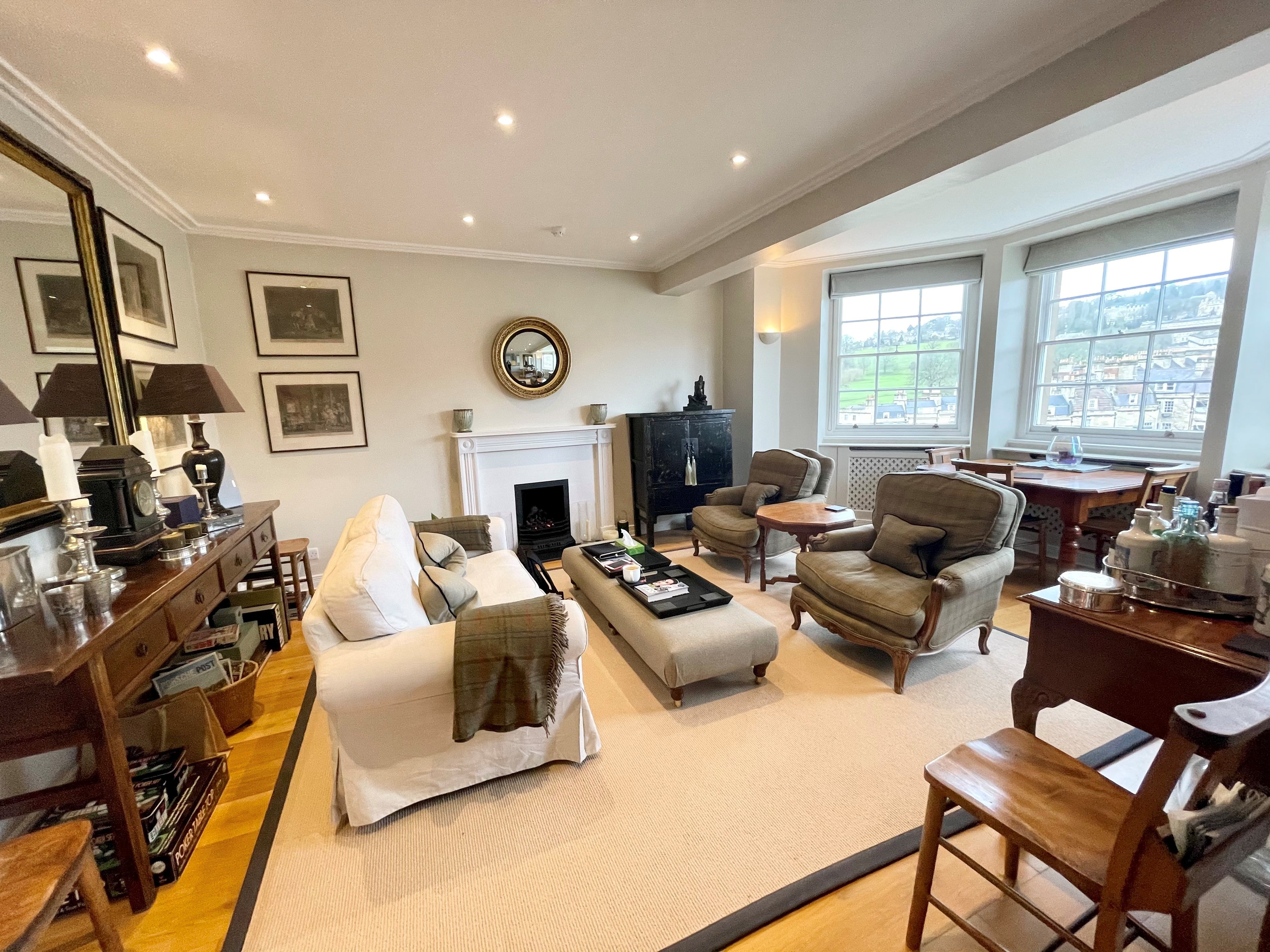 Flat Royal Crescent in Bath
