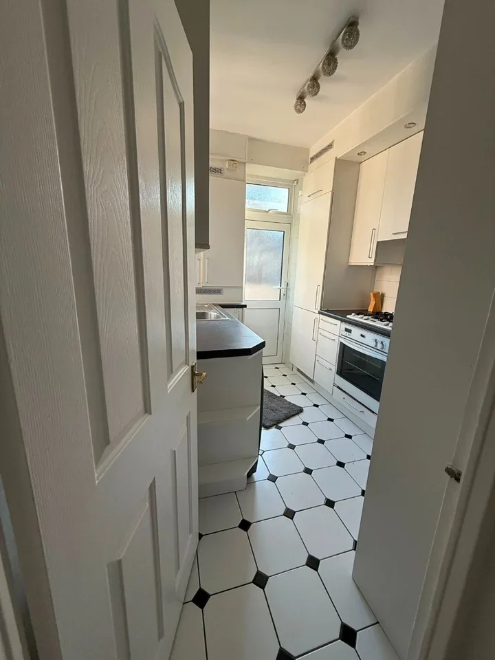 Room Eamont Street in City of Westminster