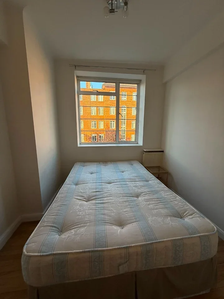 Room Eamont Street in City of Westminster