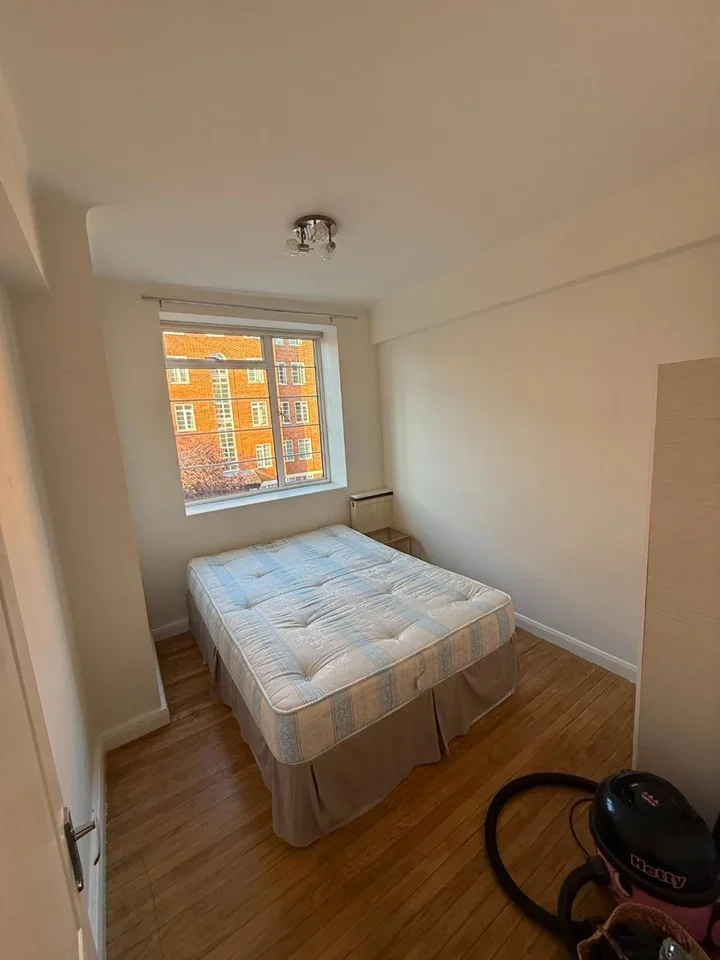 Room Eamont Street in City of Westminster