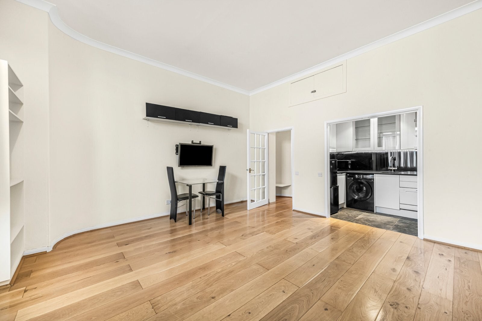 Flat Gloucester Terrace in City of Westminster