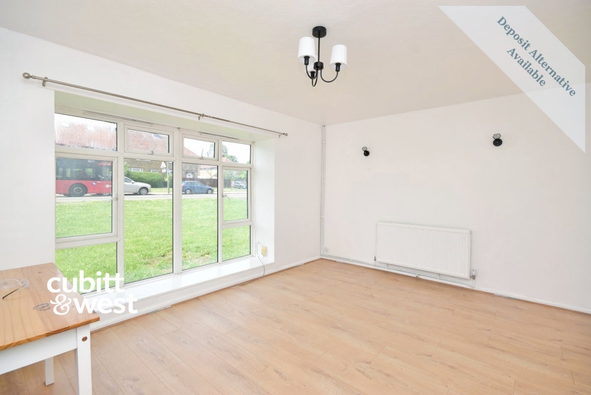 House Twickenham Close in Greater London