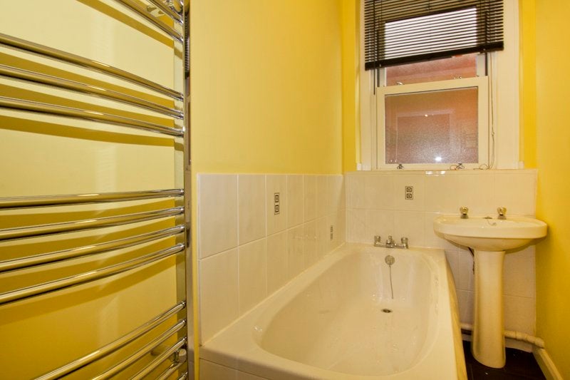 Flat Upper Grosvenor Road in Tunbridge Wells