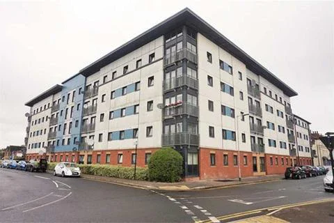 Flat Spring Street in Hull