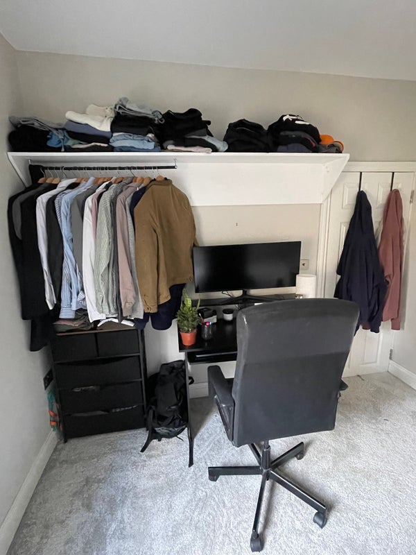 Room Mauleverer Road in Greater London