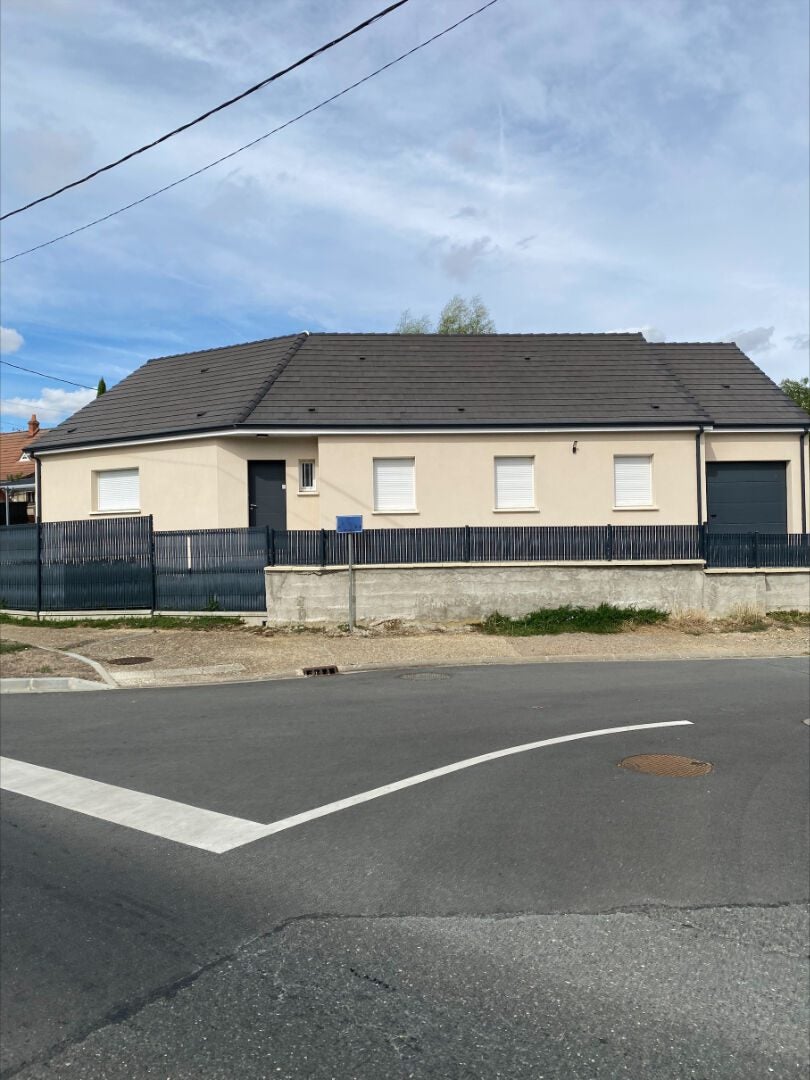 Maison Route de Bellat à Ardentes