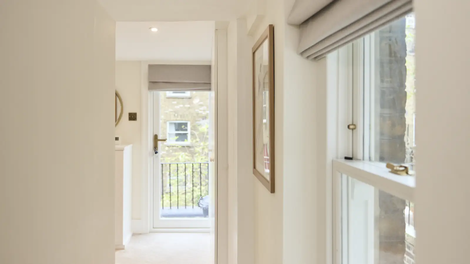 Flat Ifield Road in Greater London