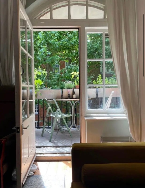 Room Camlet Street in Greater London