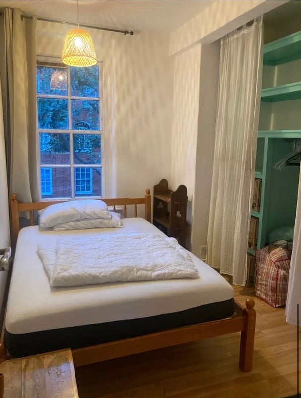 Room Camlet Street in Greater London