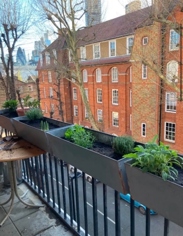 Room Camlet Street in Greater London
