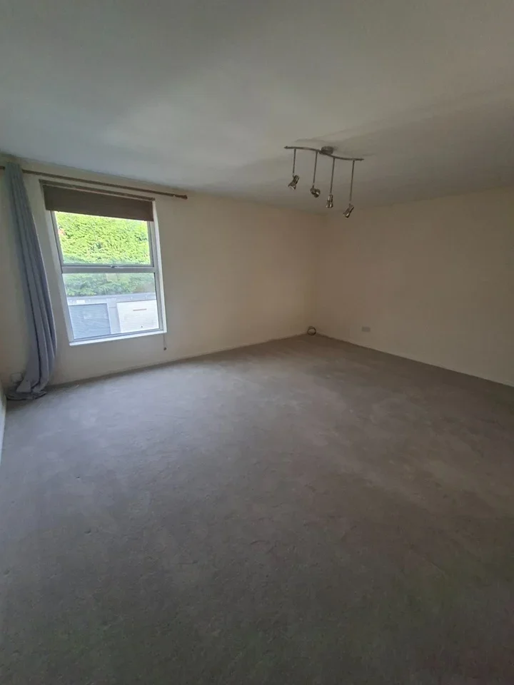 Flat Bloomfield Road in Chorley