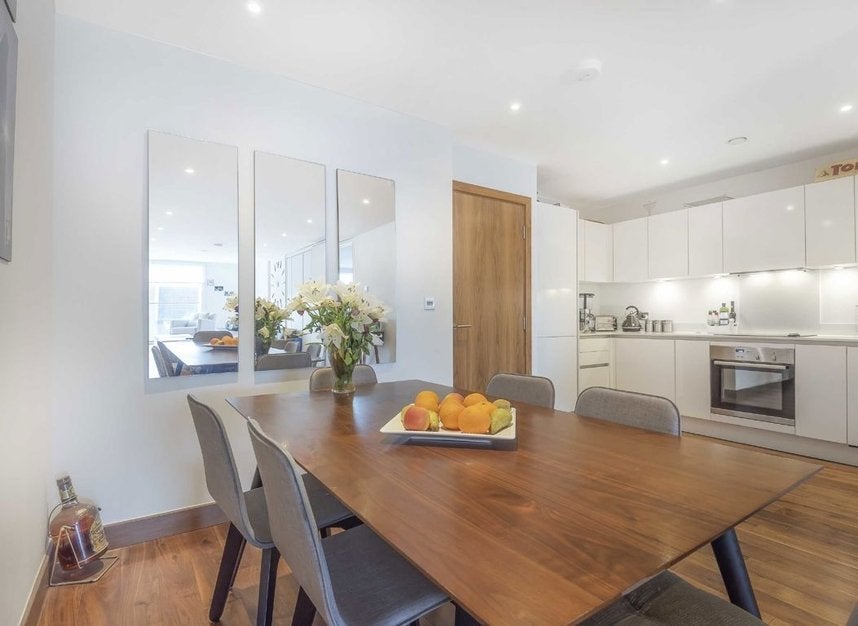 Flat Maygrove Road in Greater London