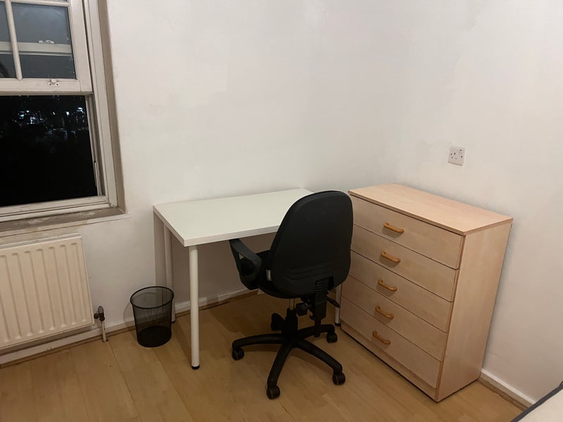Room Tyers Street in Greater London