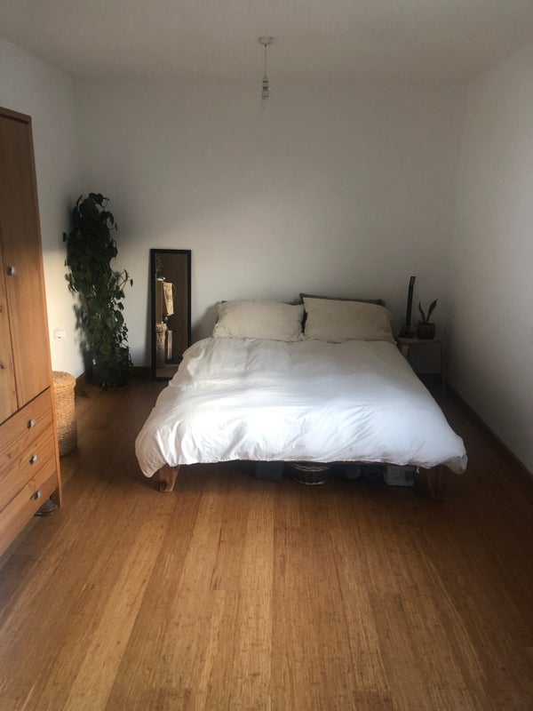Room Tarling Street in Greater London