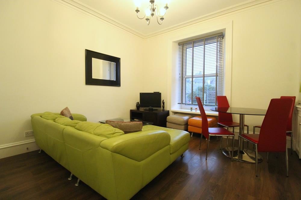 Flat Holburn Street in Aberdeen