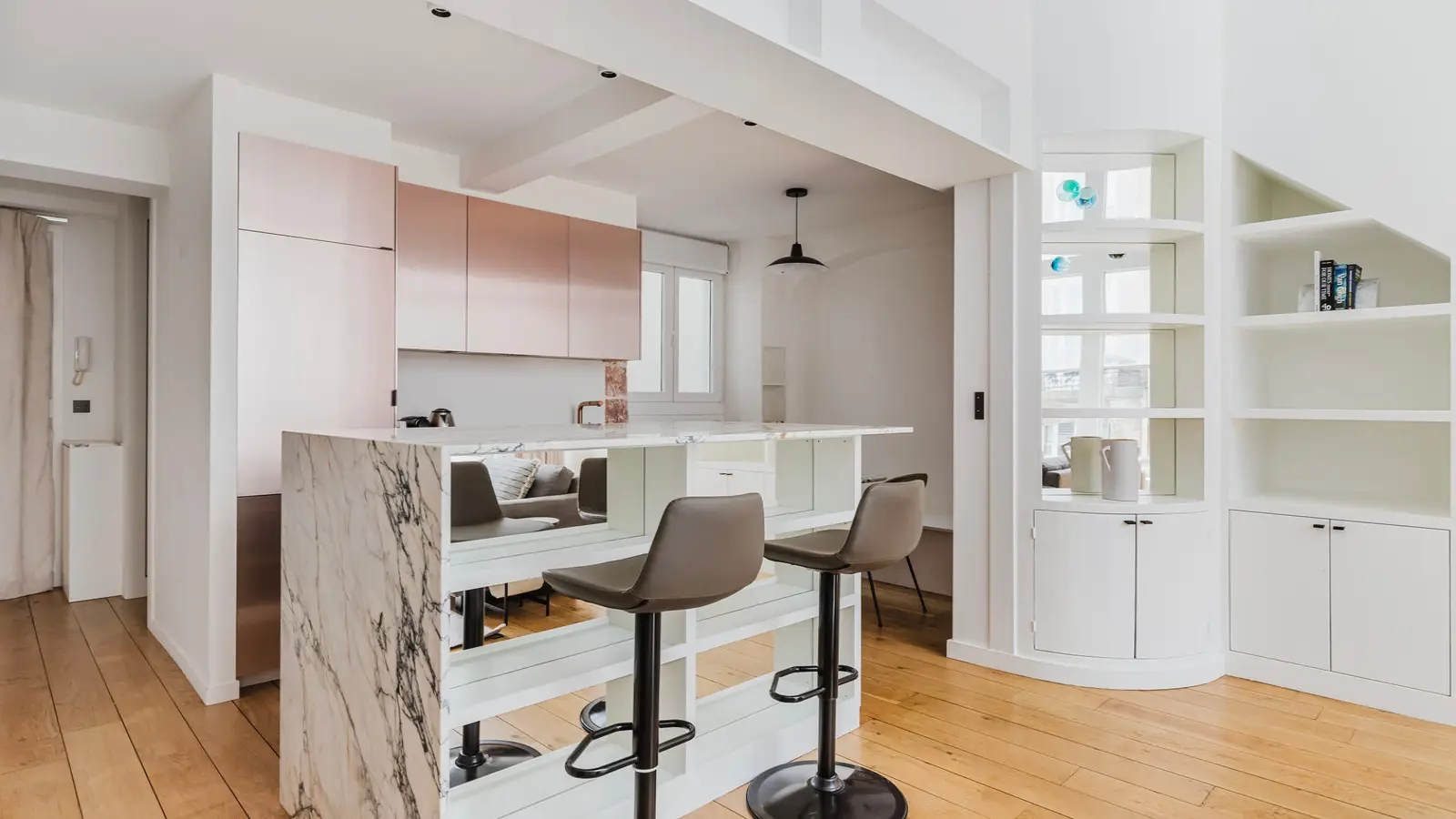 Flat Rue Mouraud in Paris